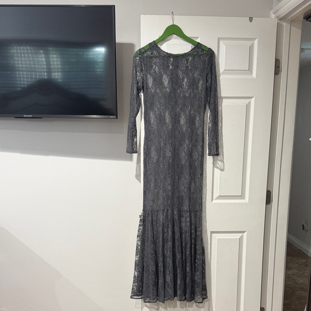 Elegant Gray Lace Dress size l